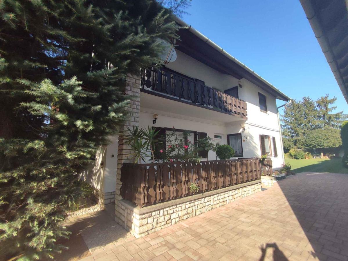 Holiday Home In Balatonboglar 45807 Zewnętrze zdjęcie